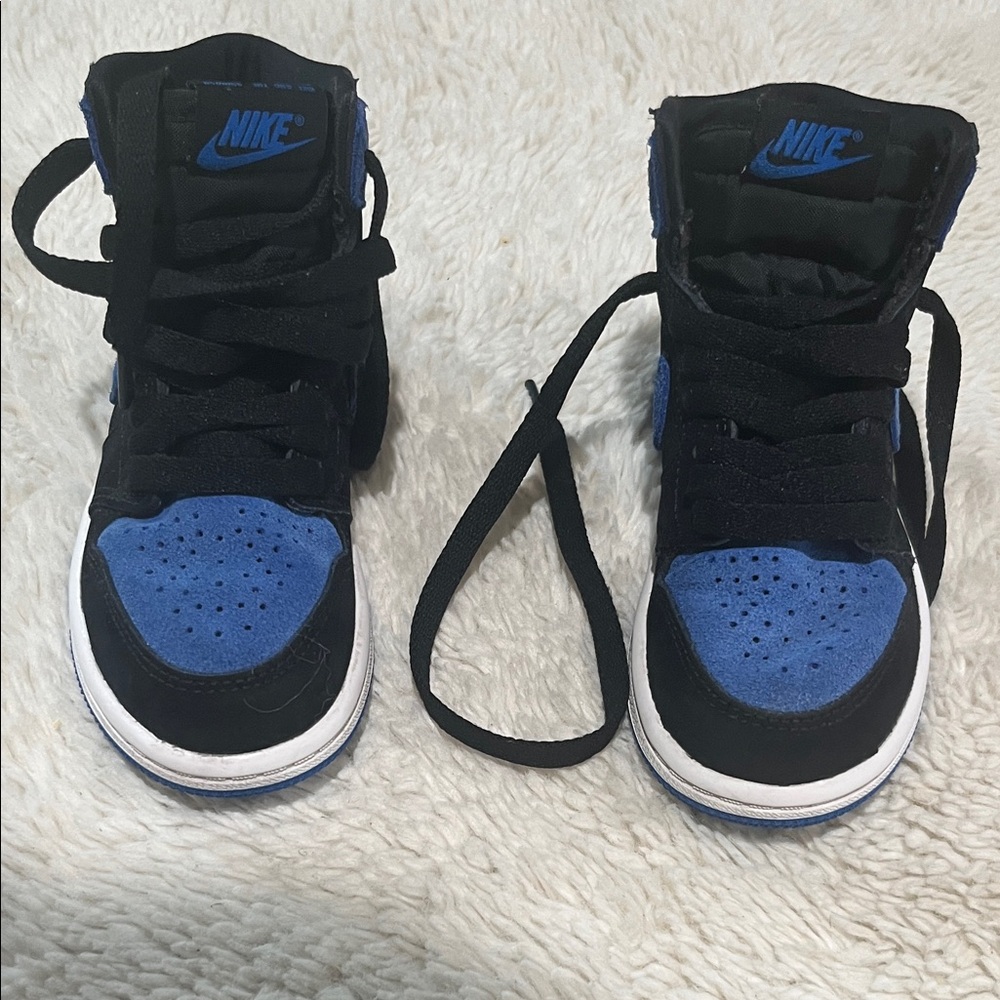 Nike Jordan Kids Retro 1 Sneakers in Black and Blue Suede